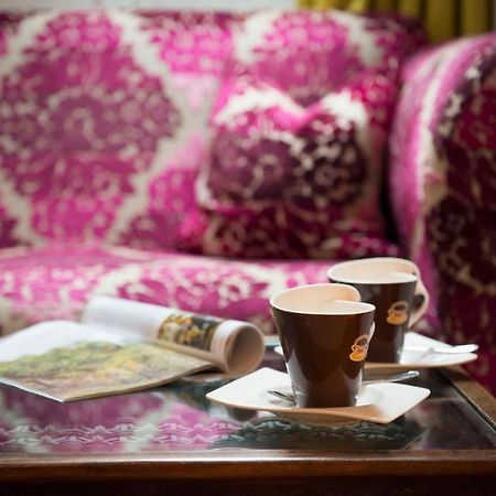 セント・オーステル The Grange Bed & Breakfast エクステリア 写真